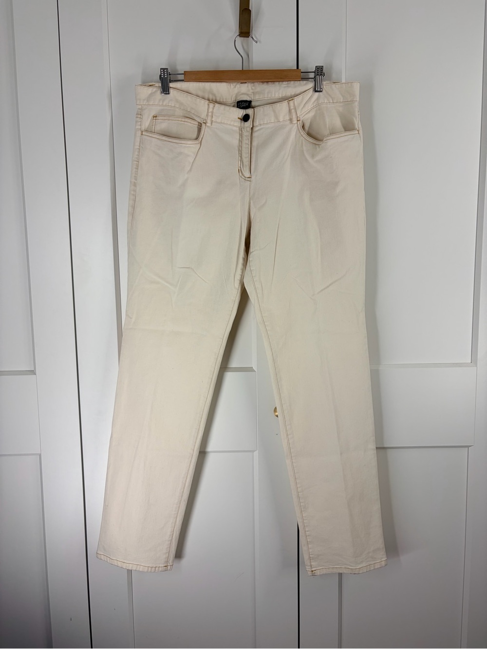 Eileen Fisher Cream Denim Jeans with Contrast Stitching | L